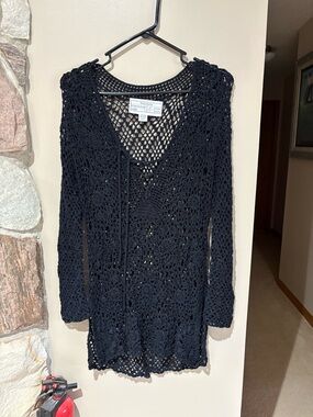 Chico’s Black crotchet Swim Cover Up Top Size 1 (Medium)Sheer V-Neck